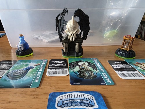 Skylanders darklight crypt - darklight,
