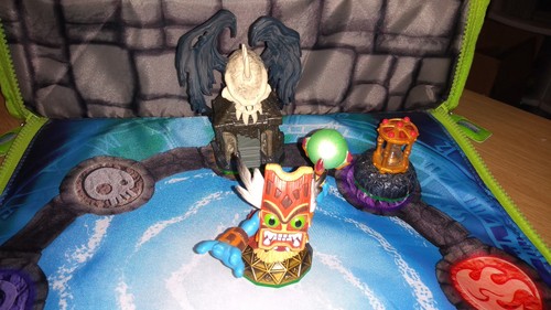 Skylanders loose figure - loose,